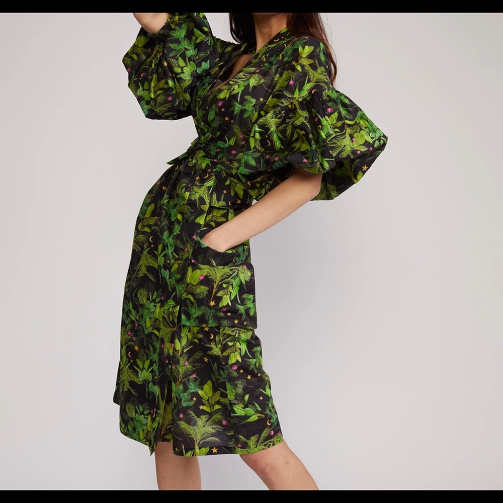 Amira robe dress
